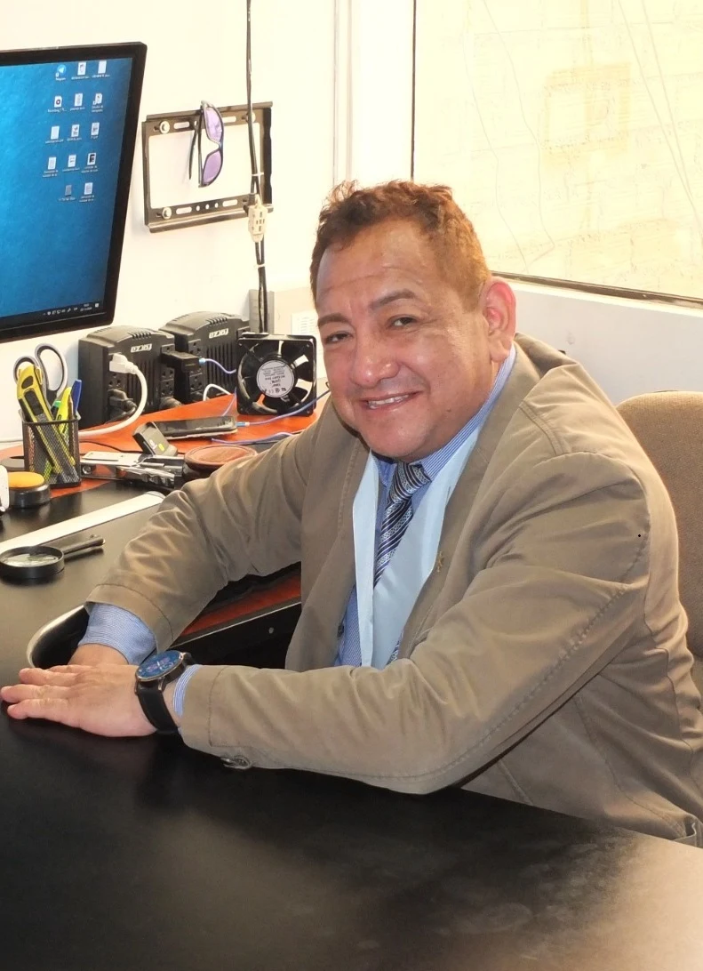 Ricardo J. Velásquez Castillo